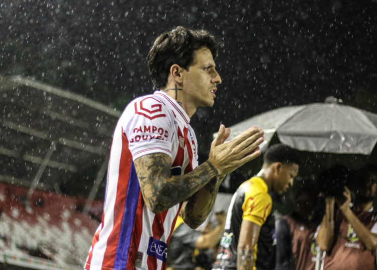 Com Jean Carlos, Náutico está definido para enfrentar o Grêmio; veja escalações