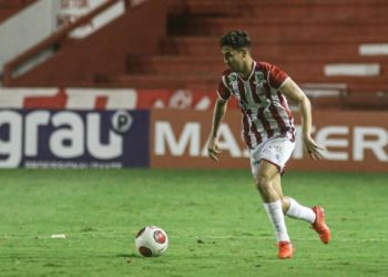 Saídas e chegadas; veja as novidades nos elencos de Náutico e Sport