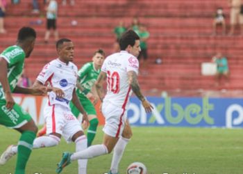 Náutico leva virada da Chape nos Aflitos e segue na zona de rebaixamento