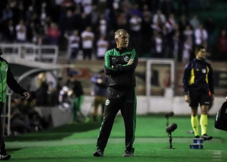 Eduardo Baptista desponta como favorito para assumir o Náutico