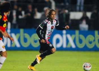 Impedimento fantasma? Sport tem gol anulado duvidoso diante do Operário