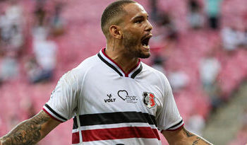 Centroavantes do Santa Cruz vivem jejum de gols por mais de dois meses