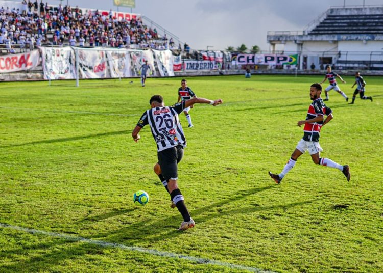 Santa Cruz joga mal no primeiro tempo e perde para o ASA em Alagoas