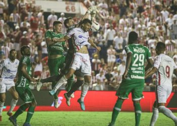 Defesa mais vazada e ataque pouco produtivo: dores de cabeça no Náutico