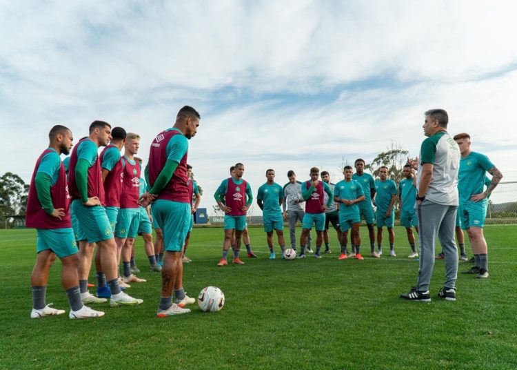 De olho no rival: veja como chega a Chapecoense para enfrentar o Náutico