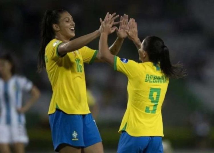 Brasil e muito mais: futebol feminino tem jogos decisivos no fim de semana