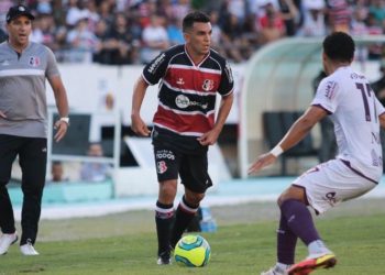 Santa Cruz demite Edson Ratinho após desabafo polêmico