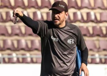 Náutico: Elano é a bola da vez