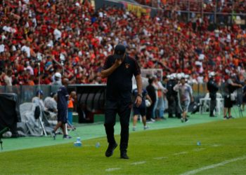 Sport acusa Lisca de forçar saída para o Santos; veja pronunciamento