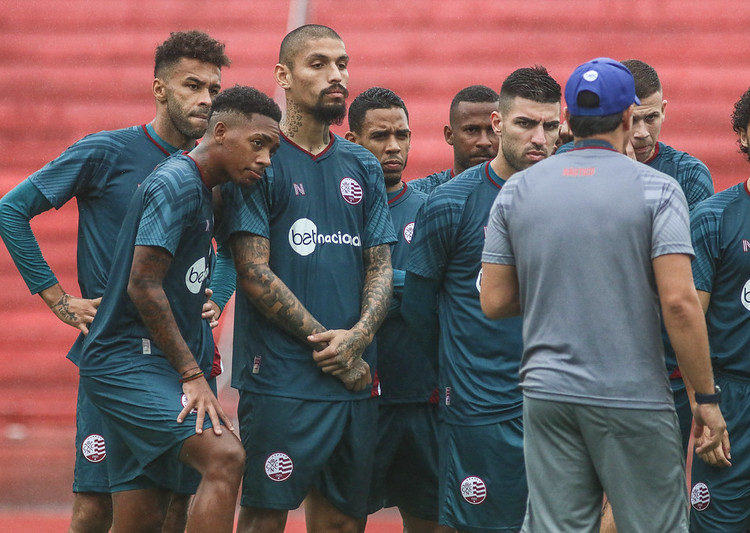 Náutico: Com uma das piores defesas, Timbu enfrenta o Cruzeiro que tem o melhor ataque da Série B