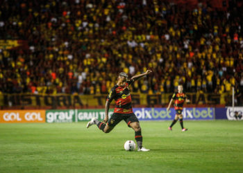 Eduardo fala sobre primeira partida como titular no Sport