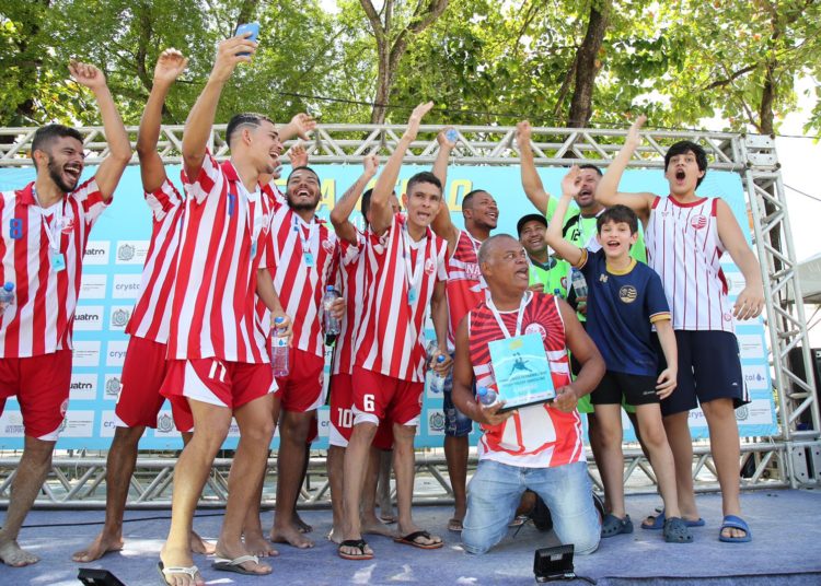 Náutico vence Sport na final do Pernambucano de Beach Soccer e levanta a taça de campeão