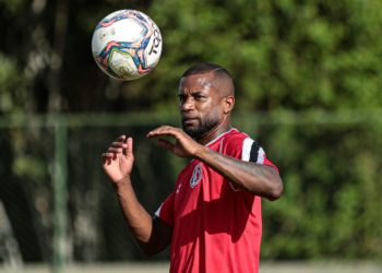 Gilberto é mais um que sai falando mal de situações dentro do Santa Cruz