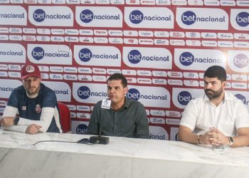 Presidente do Náutico afirma ter consciência dos erros e diz: “Não vamos cair”