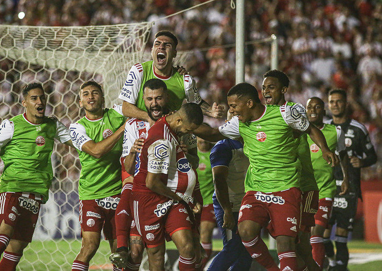 Veja os desfalques e dúvidas do Náutico para enfrentar o Vasco