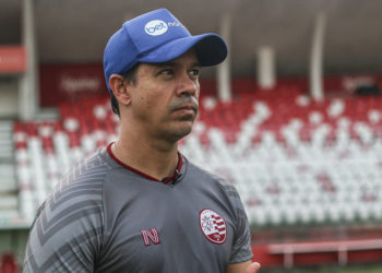 Dado fala sobre conversa com Kieza e acredita em partida difícil para o Náutico contra o Sampaio Corrêa