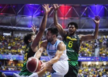 Brasil reage, mas perde da Argentina na final da Copa América de Basquete