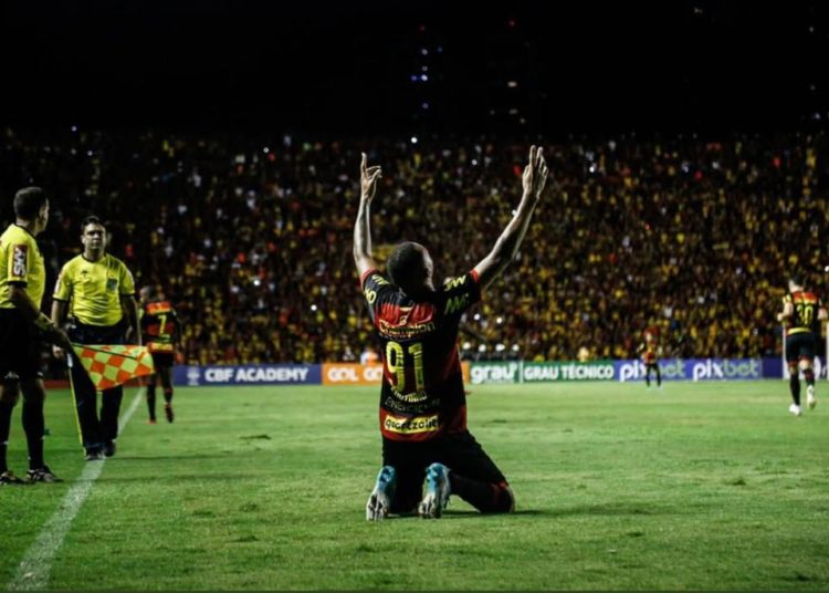 Sport vence Bahia, volta a encostar no G4 e coloca pressão no Vasco