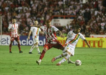 De virada, Náutico perde do Sampaio nos Aflitos e vê Série C se aproximar