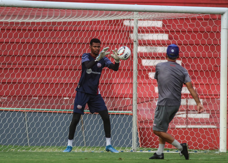 Dado Cavalcanti confirma Bruno Lopes como goleiro titular do Náutico contra o Novorizontino; Confira o time que entrará em campo