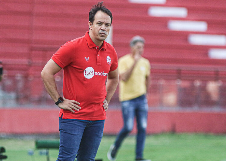 “A palavra parece ser forte, mas o grupo acabou sendo mimado” diz Dado sobre elenco do Náutico