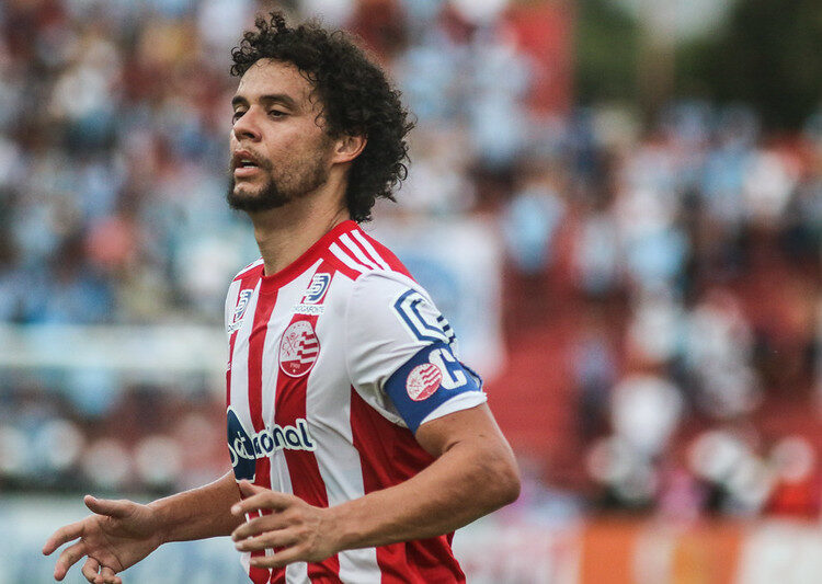 Victor Ferraz lamenta mais uma derrota e revela incerteza sobre permanência no Náutico para 2023