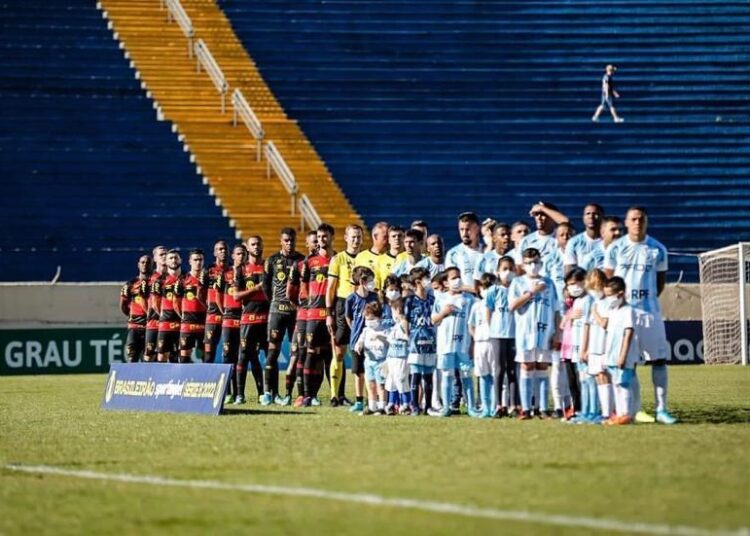 Sport joga mal, perde do Londrina de virada e acesso fica bem distante