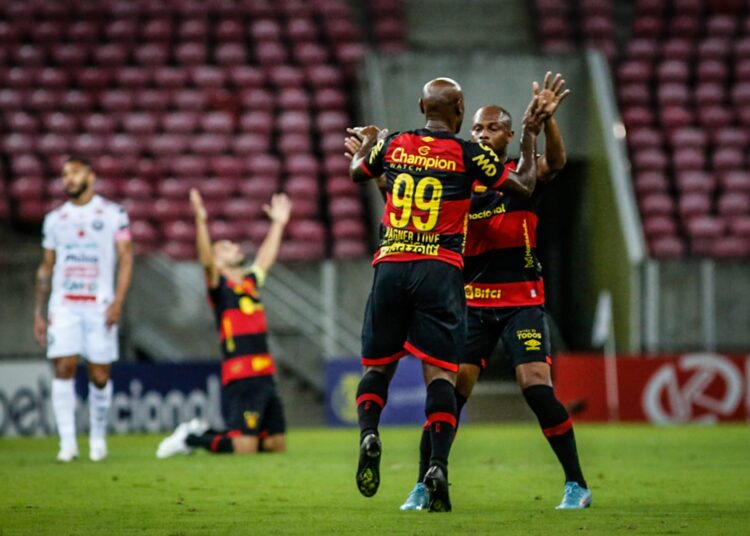 Sport goleia o Operário-PR, mas precisa tirar diferença de sete gols para o Bahia para subir