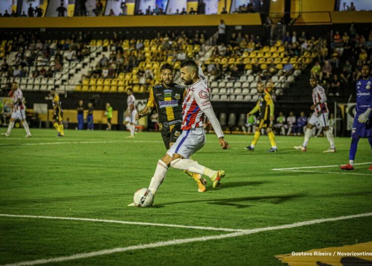 “É a junção de muita coisa”, diz Victor Ferraz após Náutico levar 6×0 do Novorizontino