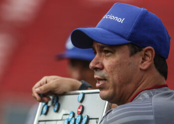 Dado Cavalcanti vai dar oportunidade para garotos da base no último jogo do Náutico em 2022