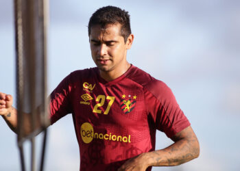 “Eu merecia um mínimo de respeito”, Everton Felipe desabafa nas redes sociais após saída do Sport