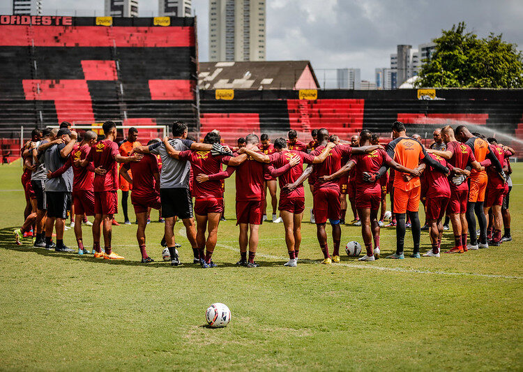 Sport retorna as atividades buscando manter peças do elenco para 2023