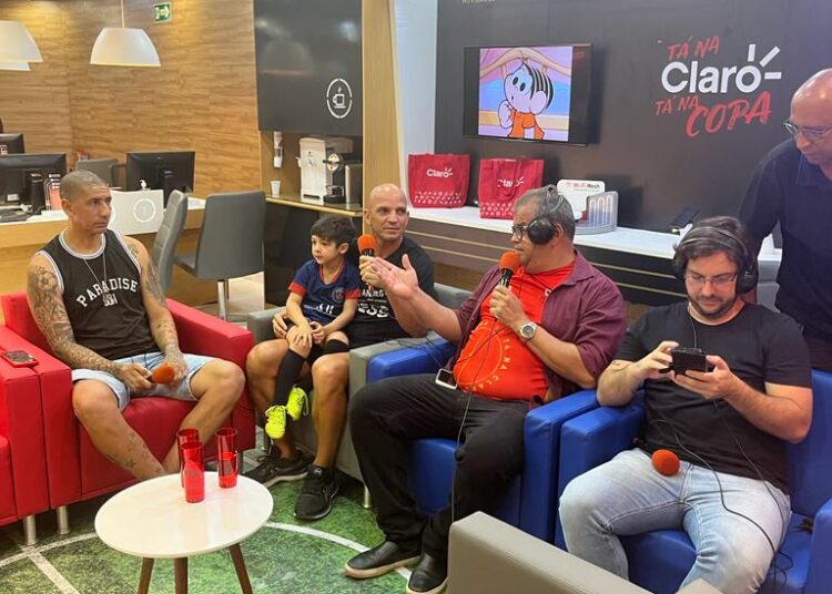 Veja a resenha entre Carlinhos Bala e Acosta sobre a final da Copa do Brasil de 2008