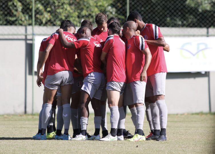 Santa Cruz goleia em mais um jogo-treino no CT