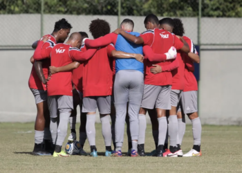 Ranielle Ribeiro vem testando as opções no setor ofensivo do Santa Cruz