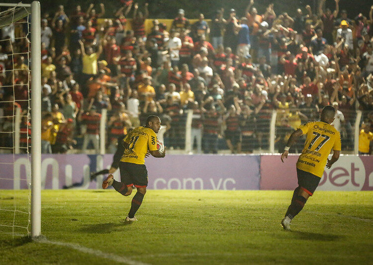 Edinho estreia com gol, quebra jejum e espera conseguir sequência no Sport