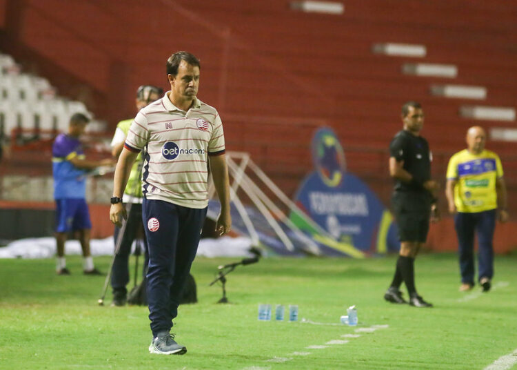“Não somos tão ruins como pintaram”, diz Dado Cavalcanti após vitória do Náutico contra o Caruaru City