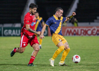 Náutico sofre gol nos acréscimos e cede empate ao Retrô