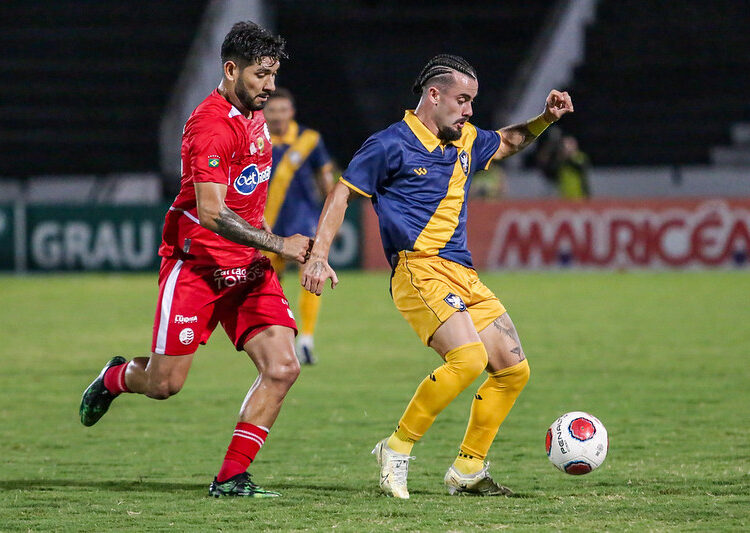 Náutico sofre gol nos acréscimos e cede empate ao Retrô