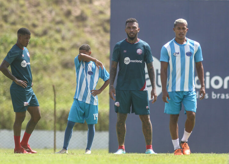 Náutico goleia AGAPE em jogo treino no CT com utilização de Paulo Miranda e Régis Tosatti