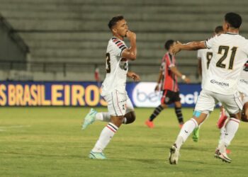 Quem é Dayvid, atacante da base que estreou marcando gol pelo Santa Cruz? Conheça mais sobre o atleta