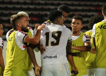Veja quem são os jogadores na mira do Santa Cruz no mercado