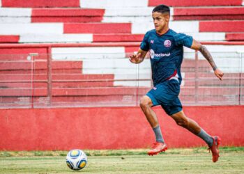 Richarles tem lesão detectada e desfalca o Náutico na estreia do Pernambucano