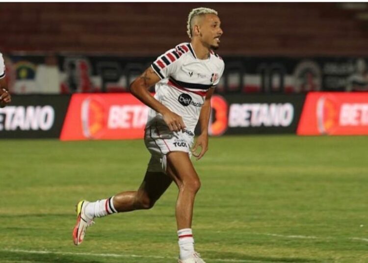 Instagram / Hugo Cabral