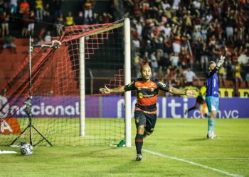 Com gols no segundo tempo, Sport estreia com vitória contra o ABC na Copa do Nordeste