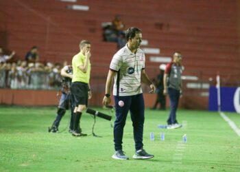 “Estamos subindo degrau a degrau”, diz Dado Cavalcanti após vitória do Náutico sobre o Fluminense-PI