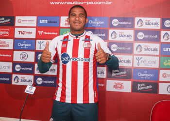 Jael busca ajudar os mais jovens e se mostra cauteloso quanto à estreia no Náutico