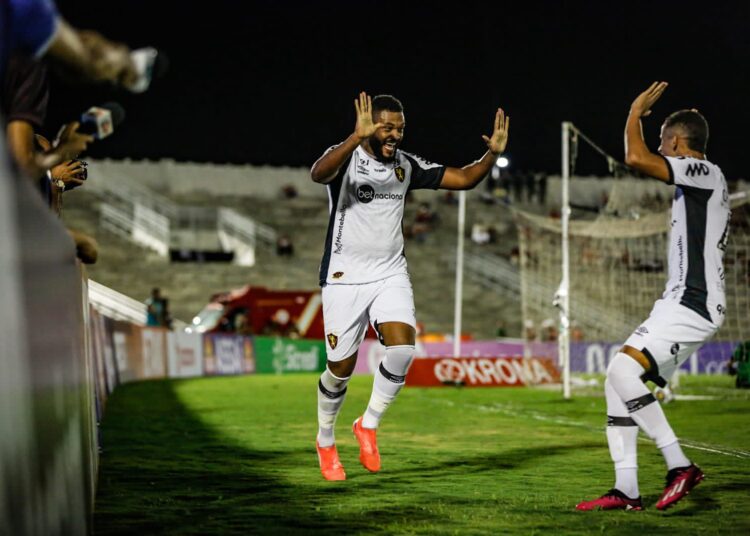 Sport bate o Campinense e engata sétima vitória consecutiva