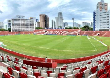 CRB consegue liminar no STJD para ter torcida contra o Náutico pela Copa do Nordeste