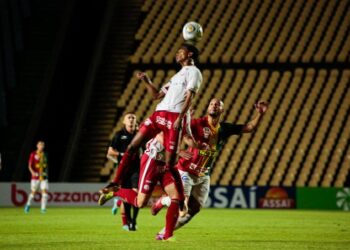 Carnaval amargo: Náutico joga mal e perde para o Sampaio no finalzinho